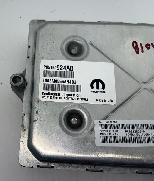 2015 Jeep Wrangler JK Engine Control Module ECU / P05150924AB / JK018 - Image 9